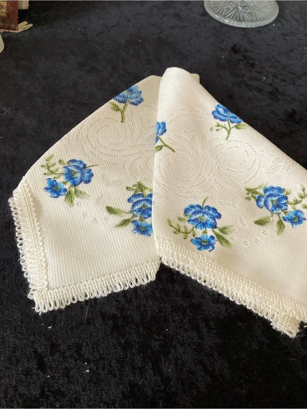 Stamped PairSwans & Blue Floral Dining Napkins Dollies - Unbranded